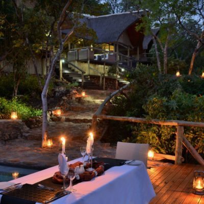Gohah Hills - dinner around pool