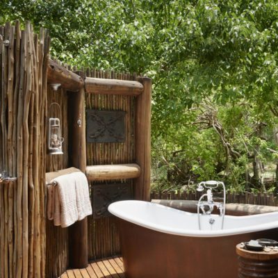 KRL - bath at private suite