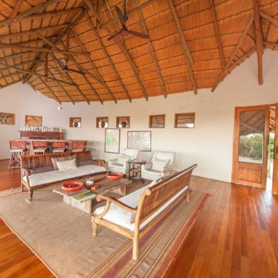 Kwando Tau Pan bar and lounge
