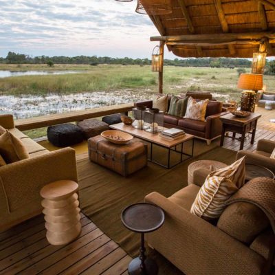 Sable sitting area to outside view