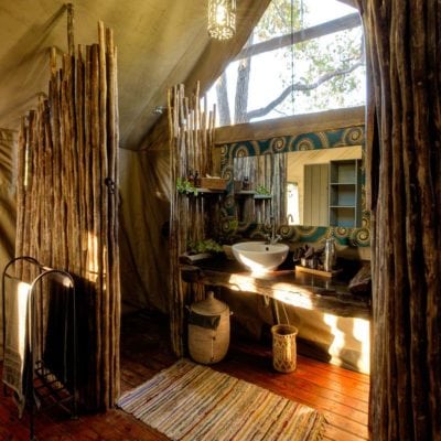 5Hyena Pan - Accommodation - Bathroom sinks