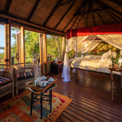 9Mapula-Lodge-Twin-beds-and-seating-area-1