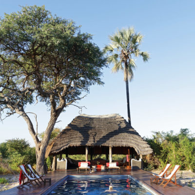 21Camp Kalahari - Swimming pool with guests